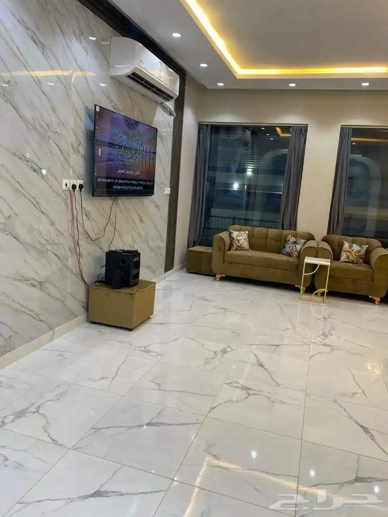 شاليه واستراحة للايجاراليومي في حي الجامعه 12