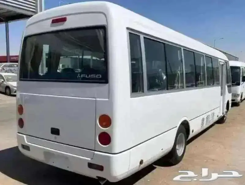 باص ميتسوبيشي روزا 26 راكب ديزل خليجي موديل 2024 2
