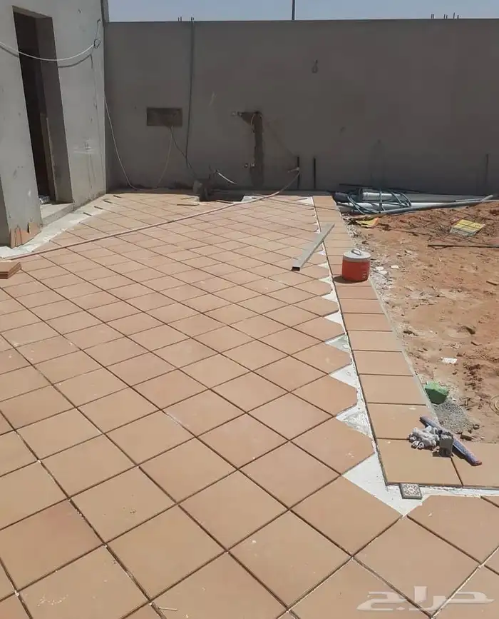 مقاول عام 13