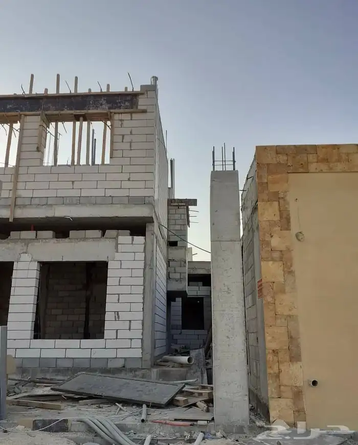 مقاول عام 22