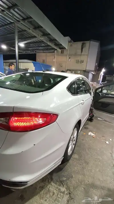 فورد فيوجن 8