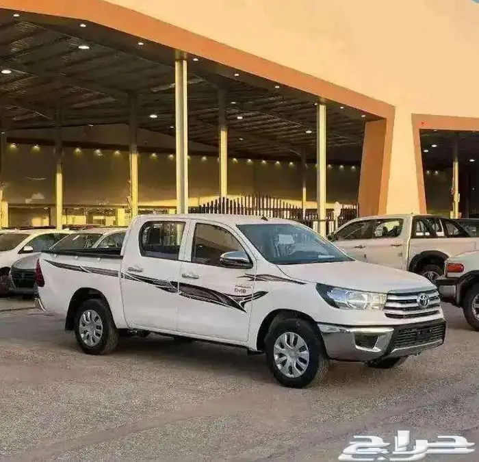 تويوتا هايلوكس غمارتين GL 2025 2