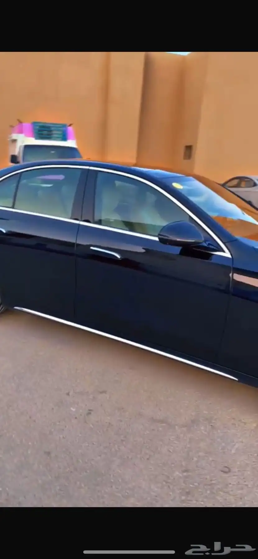مرسيدس موديل 2024 فئة E350 Amg فل كامل 3 شاشات 17
