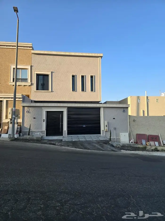 للبيع فيلا بأبها في حي الغدير المحالة 2