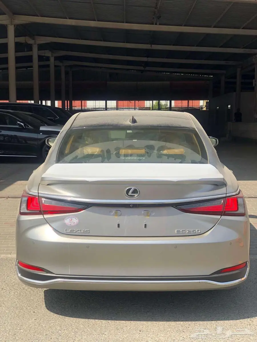 لكزس ES350 DD 2025 سعودي كل الألوان _ جارالله 4