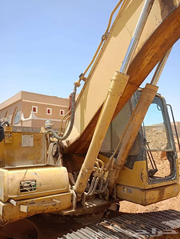 بكلين كوماتسو داش 7 2