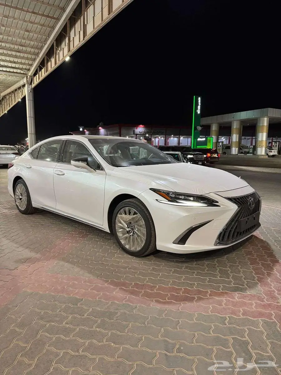 لكزس ES350DD 2025 10
