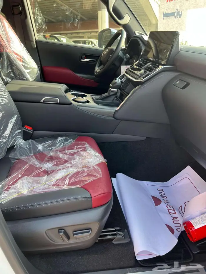 لاندكروزر VXR بحريني بنزين 2025 14