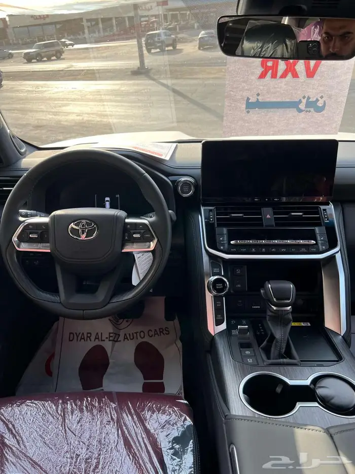 لاندكروزر VXR بحريني بنزين 2025 6