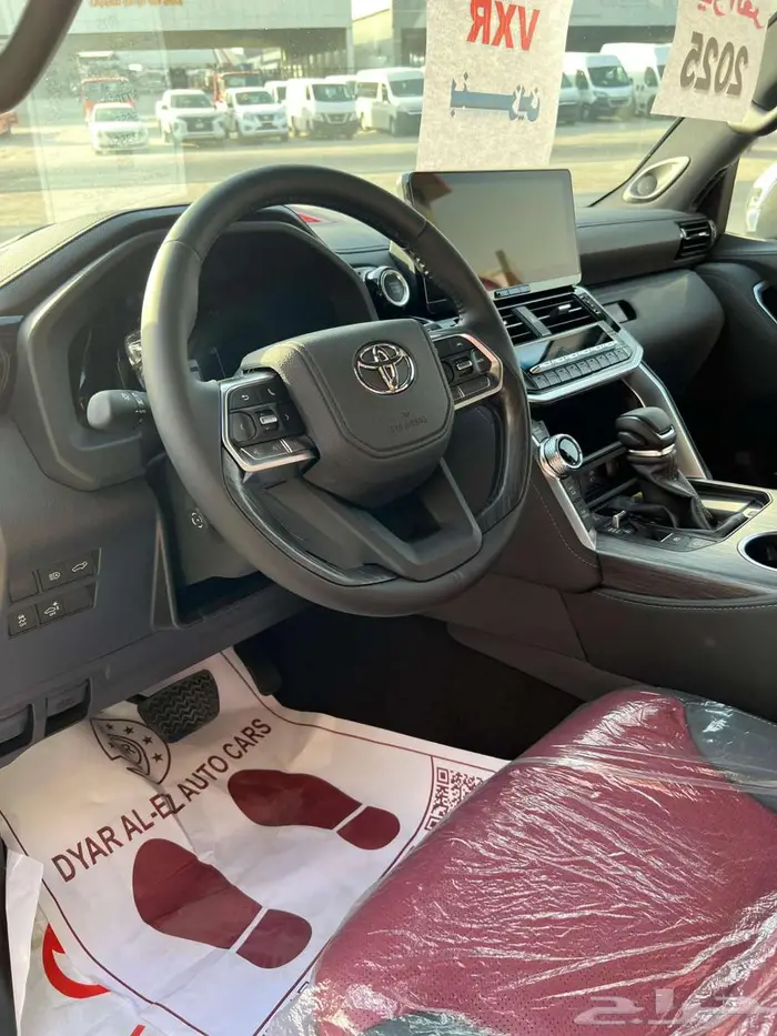 لاندكروزر VXR بحريني بنزين 2025 13