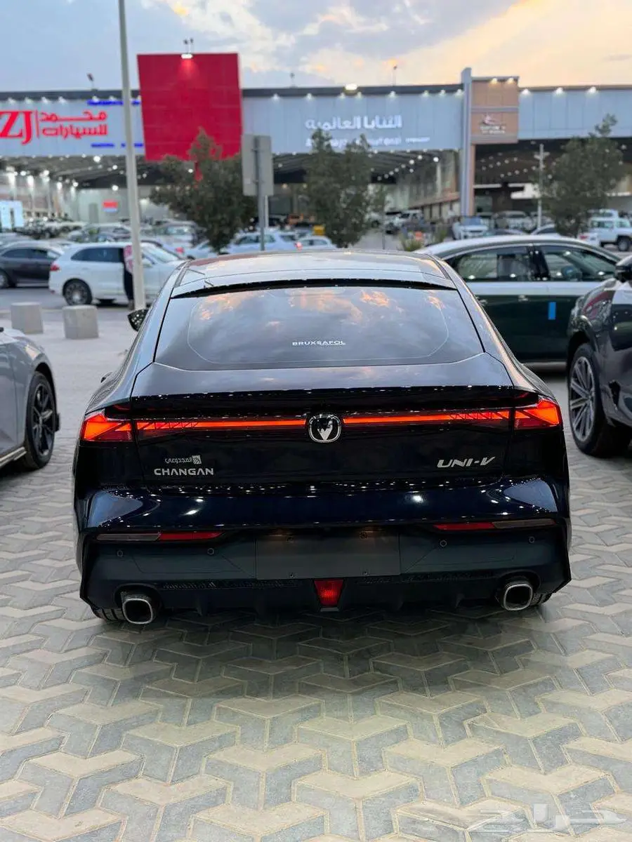 شانجان UNI V ايليت 2026 5