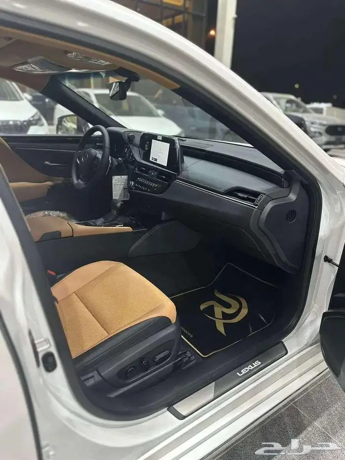 لكزس - ES350 CA - الساير - 2025 6
