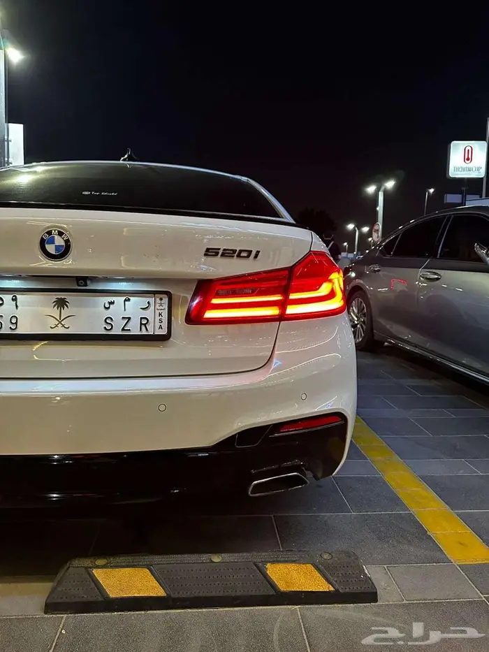 بي ام دبليو BMW موديل 2019 الفئه الخامسه 11