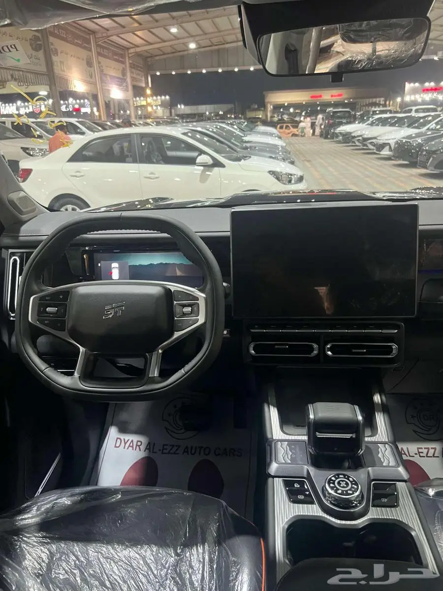 جيتور T1 لاكجري 2025 14