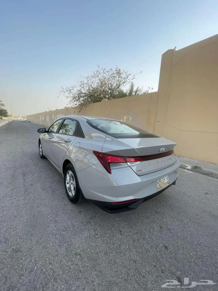 هيونداي الينترا 2022 العداد 130 ألف بدي وكاله بحاله ممتازه 1