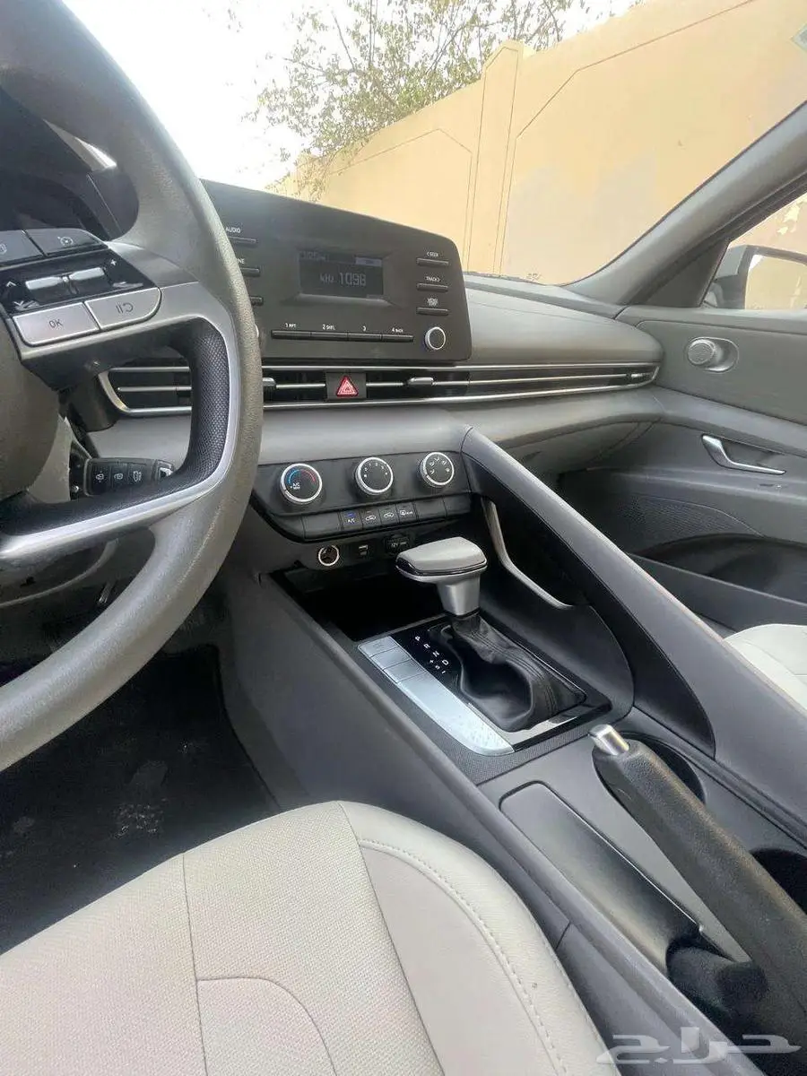 هيونداي الينترا 2022 العداد 130 ألف بدي وكاله بحاله ممتازه 4