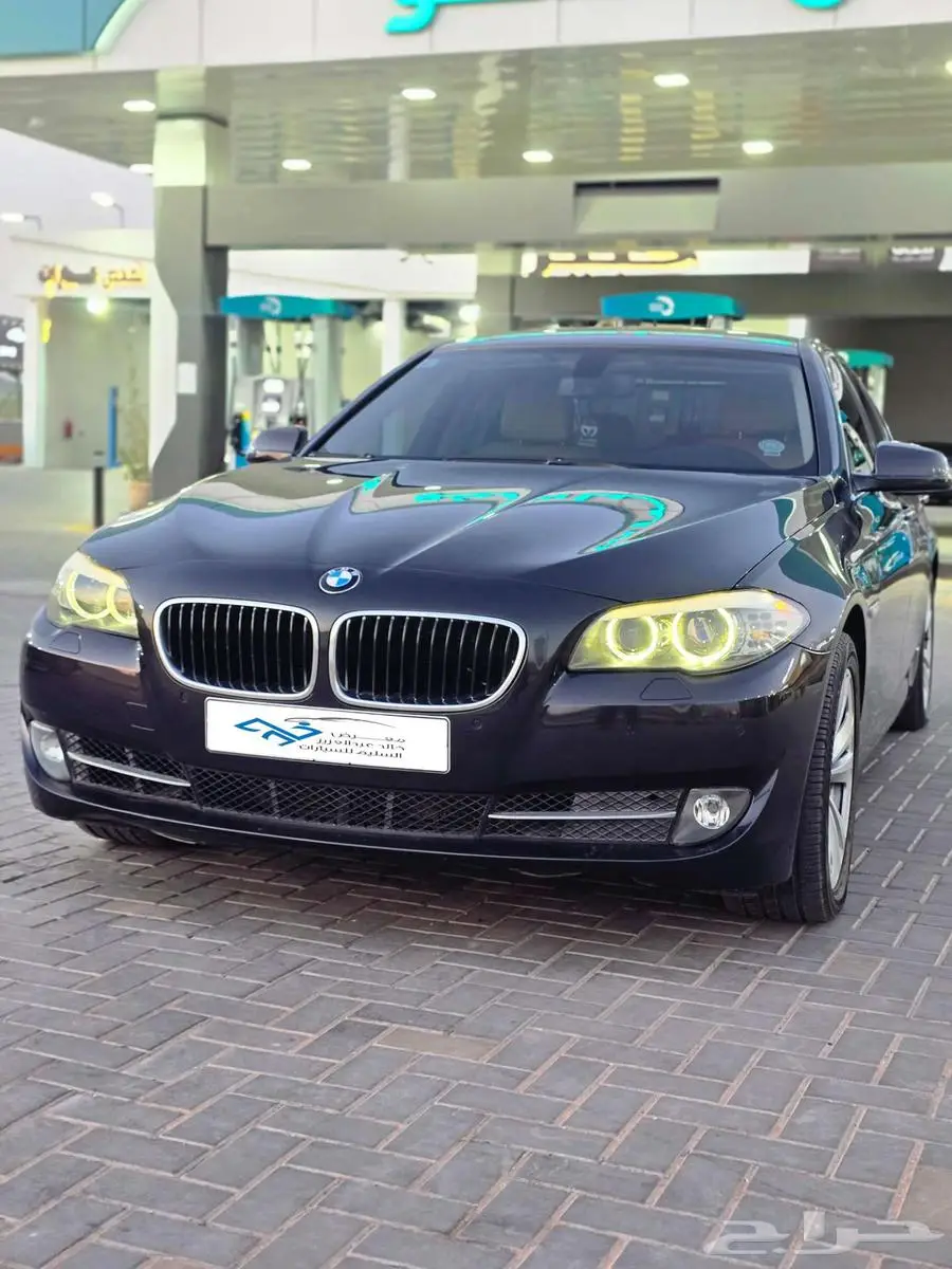 بي ام دبليو 520 1