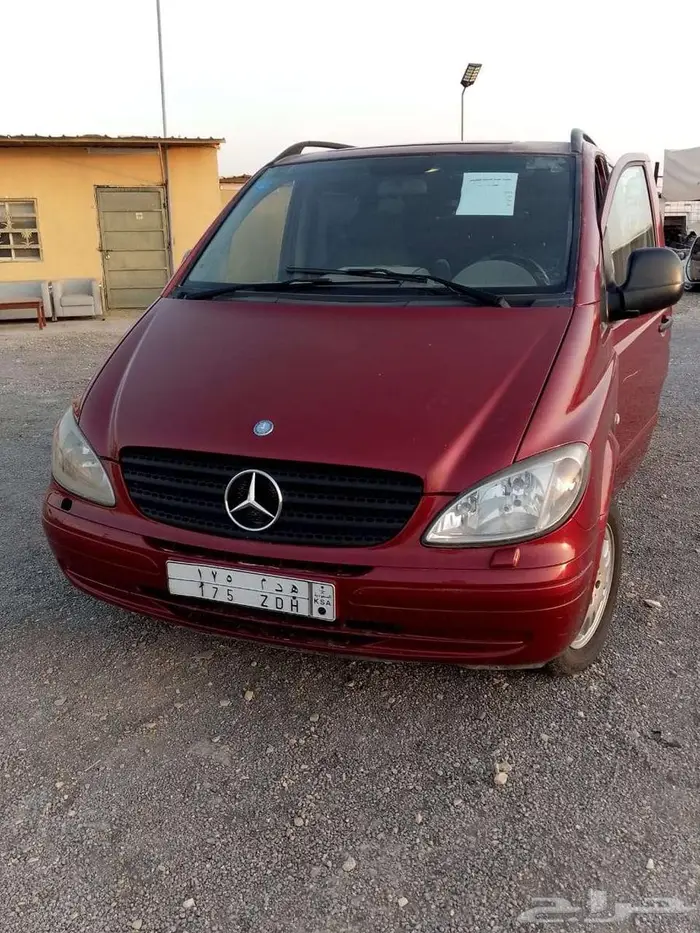 للبيع سيارة مرسيدس فان موديل 2006 بمعرض البيان المطور 0