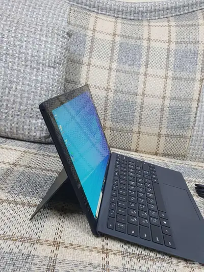 سيرفس برو 5