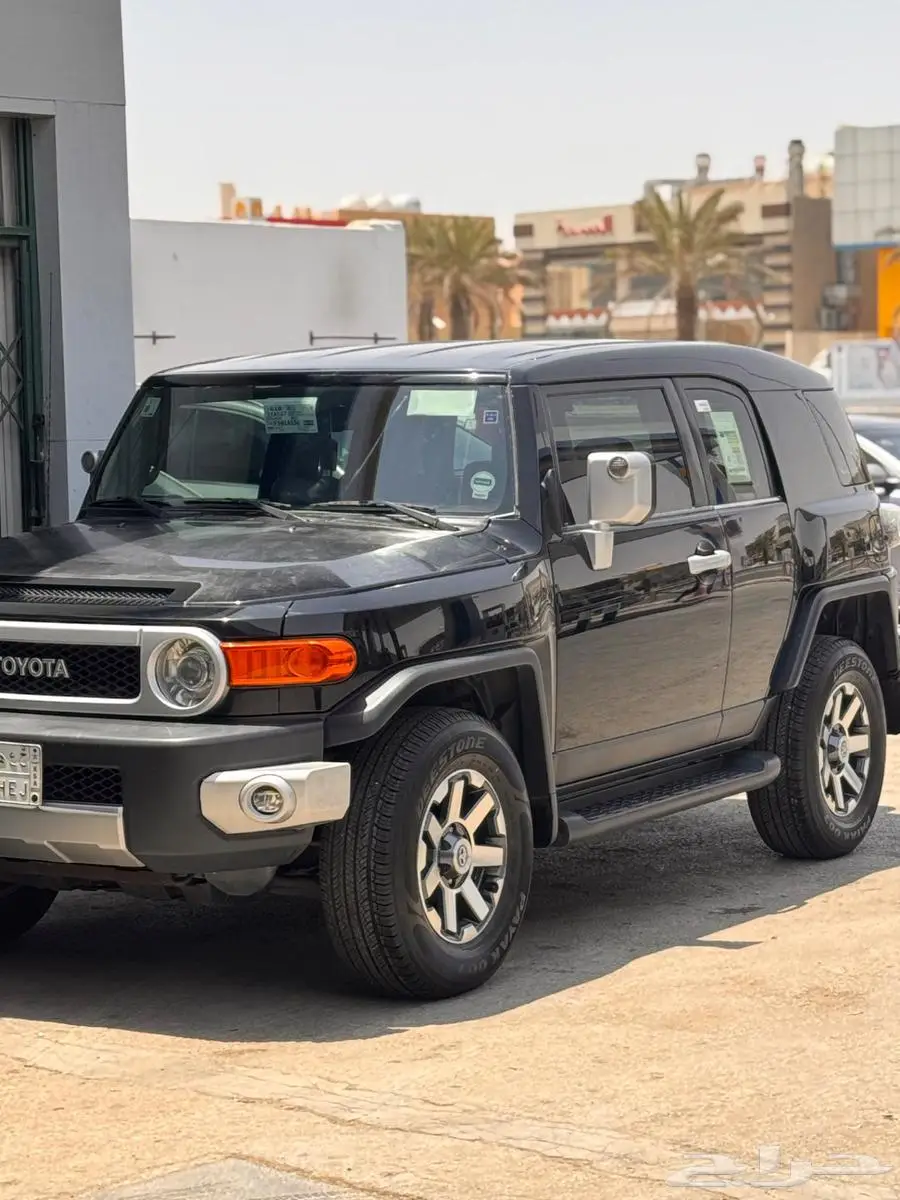 FJ 2012 Blake - إف جي 2012 اسود 1