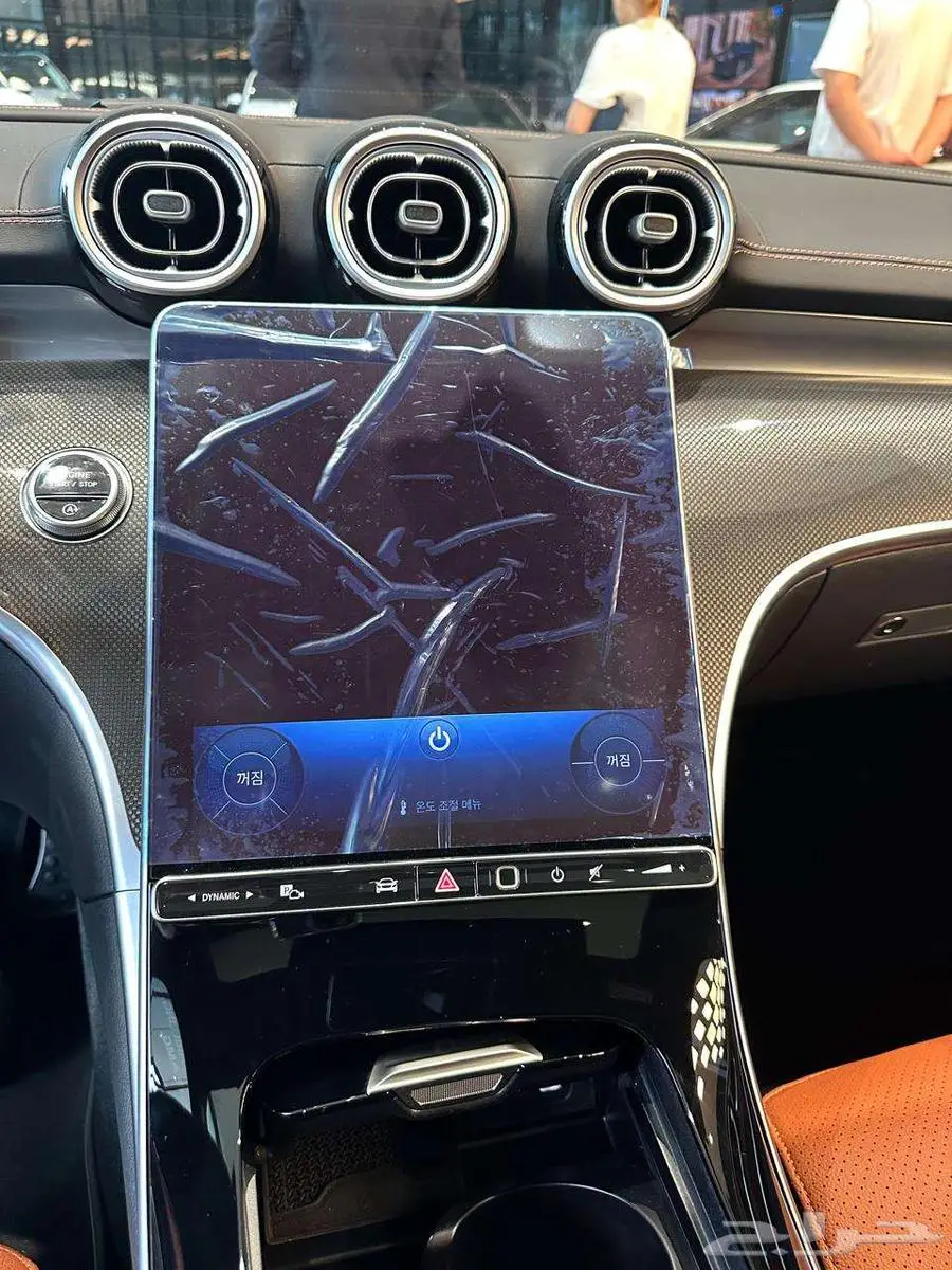 مرسيدس C200 اصفار 2025وارد كوريا 7