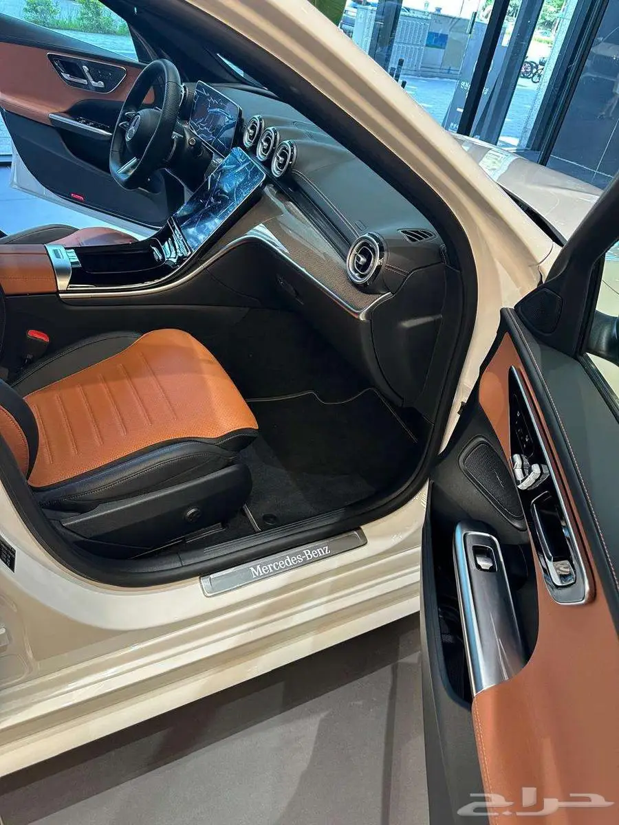 مرسيدس C200 اصفار 2025وارد كوريا 9