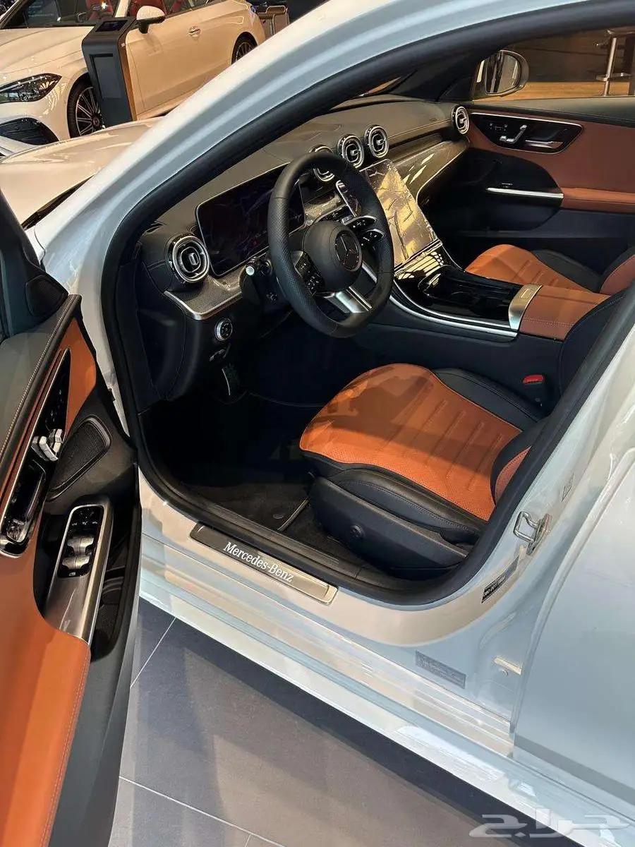مرسيدس C200 اصفار 2025وارد كوريا 4