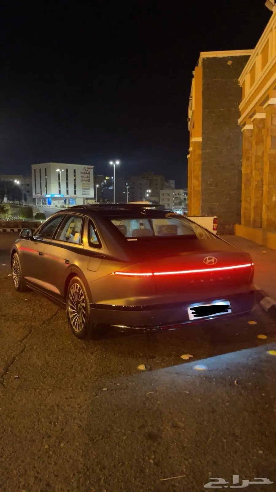 هيونداي ازيرا كالتجرافي للبيع 11