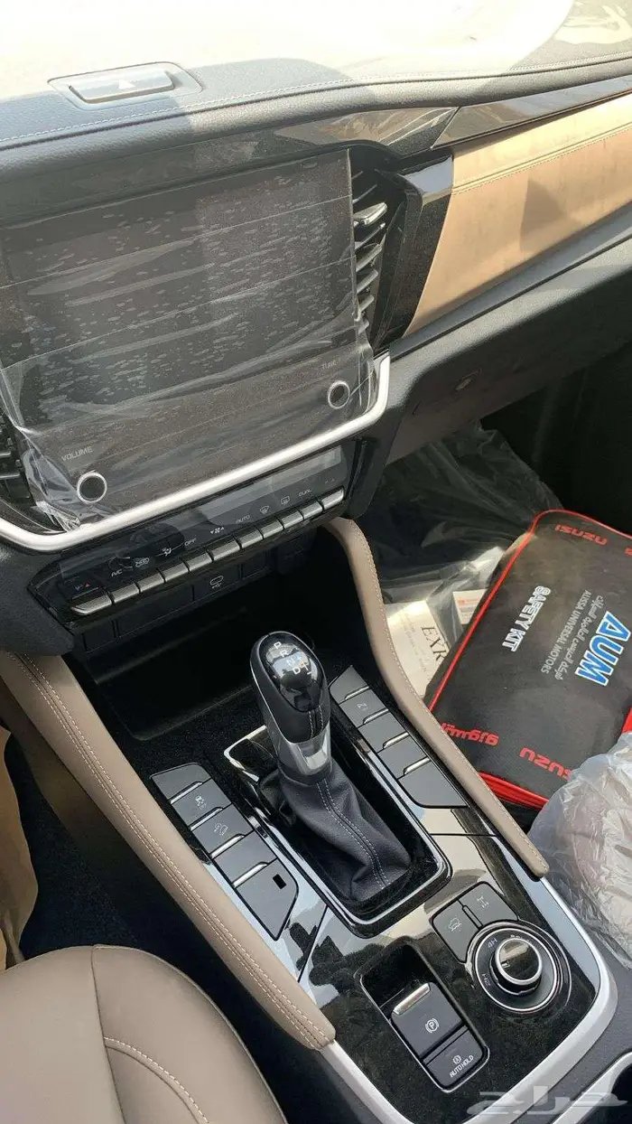 ايسوزو MUX 2025 فل كامل 3