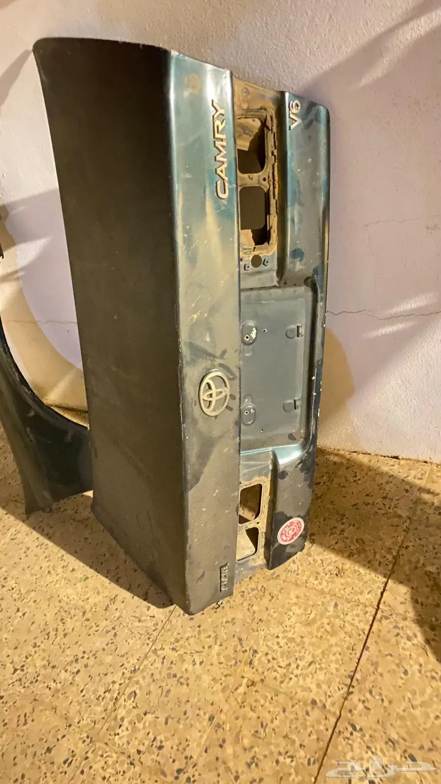 شنطه وصدام خلفي واسطنبات خلفيه كامري 1998 إلى 2002 أمريكي 1