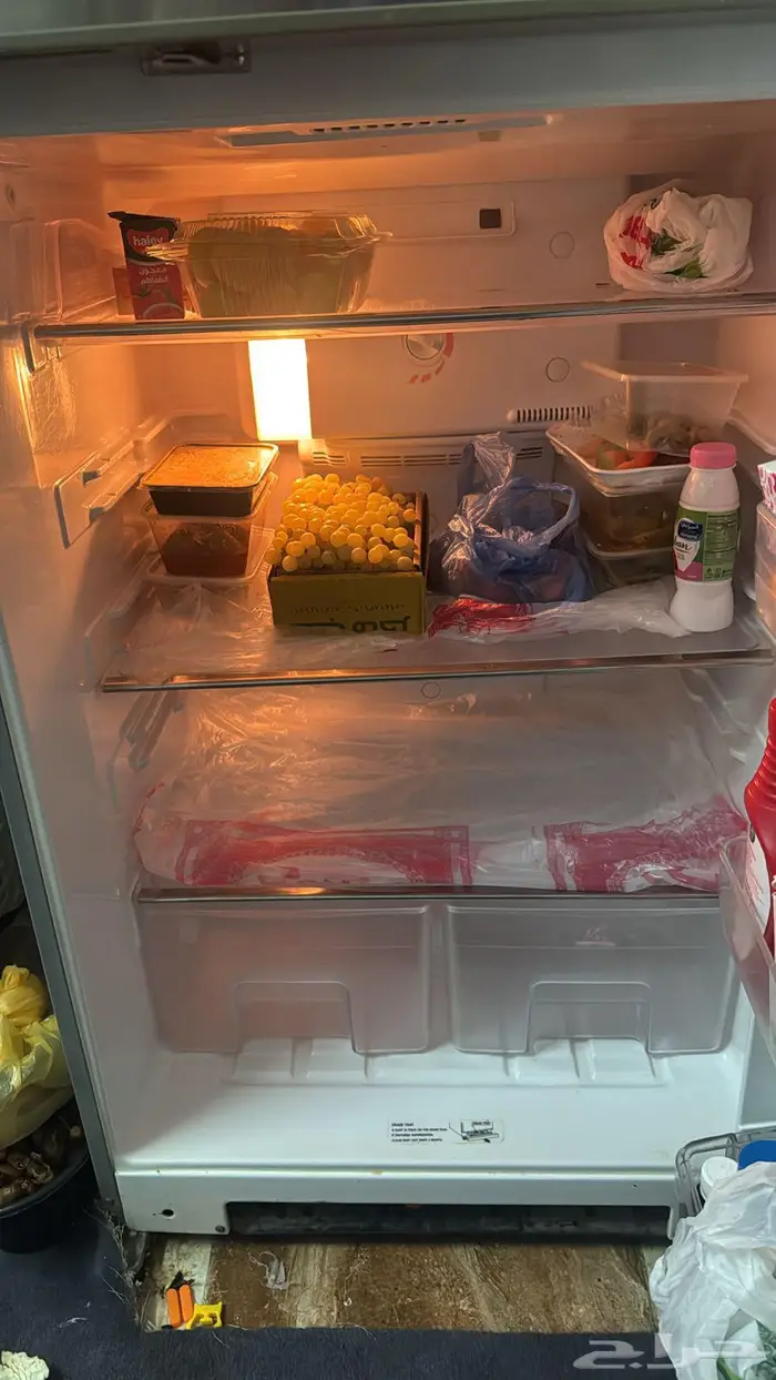 ثلاجة وغسالة وعربة أطفال للبيع 2