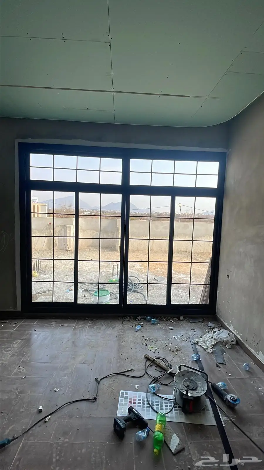 زجاج سكريت محايل 16