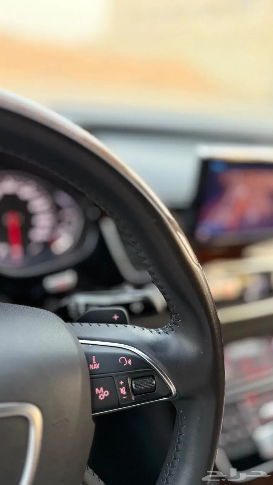 Audi A8 ( طلبية ) بحالة الوكالة 9