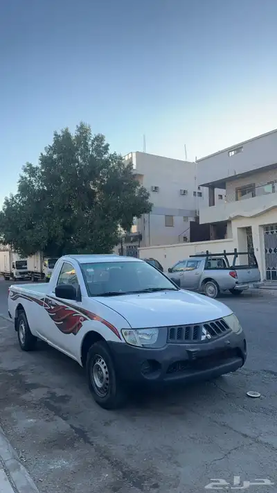 ميتسوبيشي 2008 بنزين 1