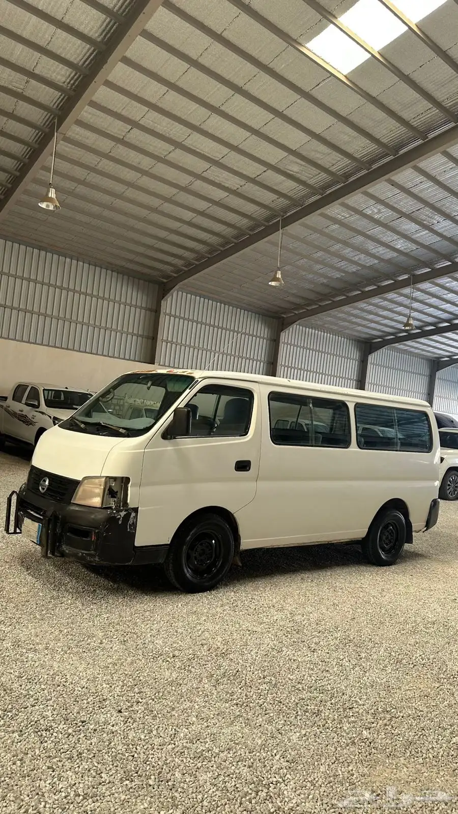 باص نيسان اورفان 2