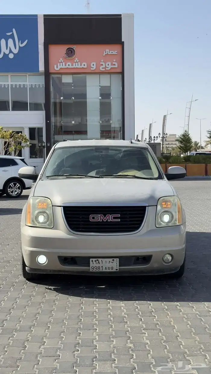 يوكن طويل XL موديل 2007. للبيع او البدل المناسب 10