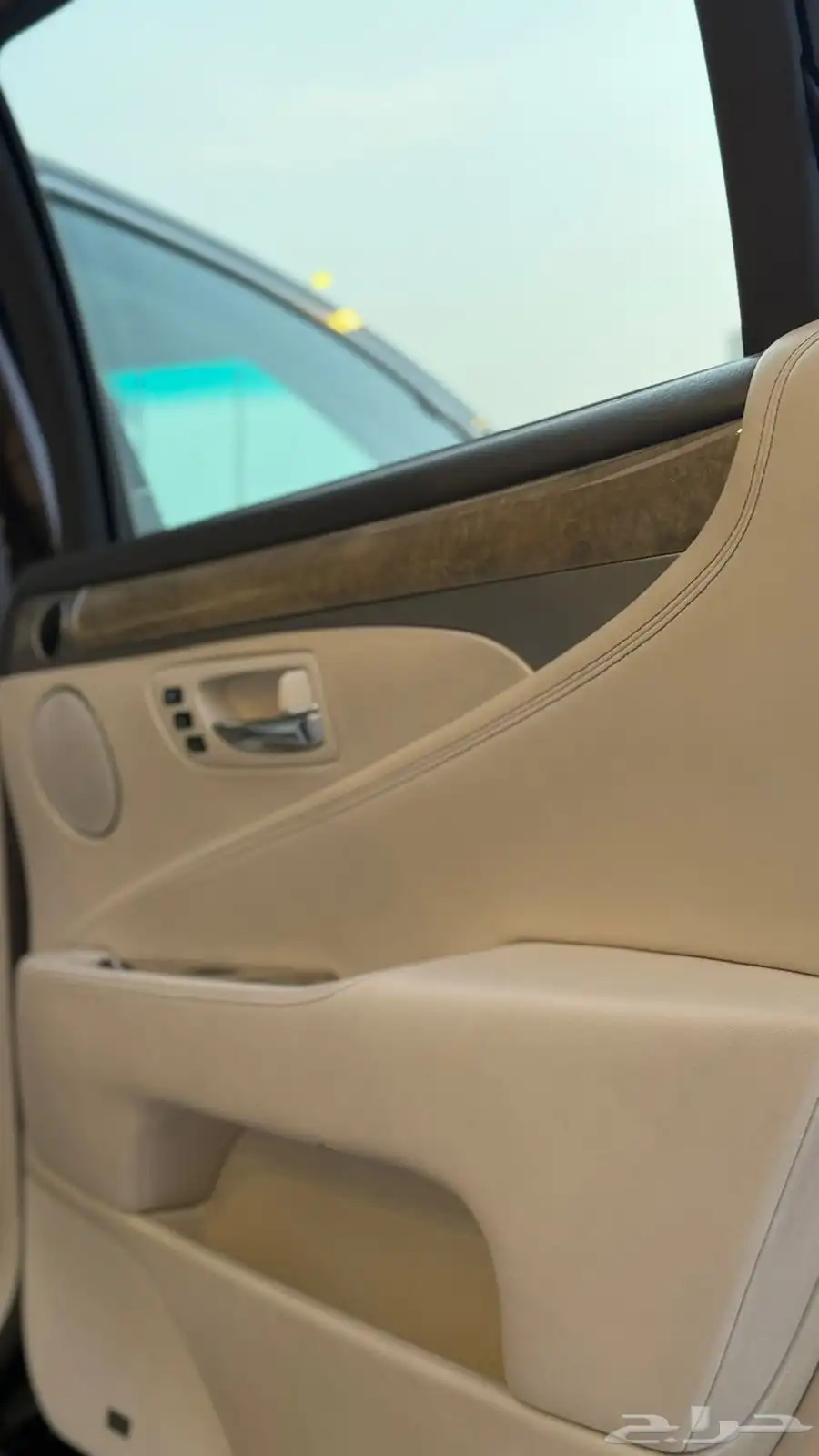 لكزس LS460 موديل 2015 نظيف جدا 20