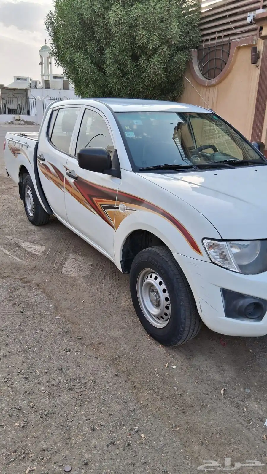 ميتسوبيشي L200 نضيف جدا 3