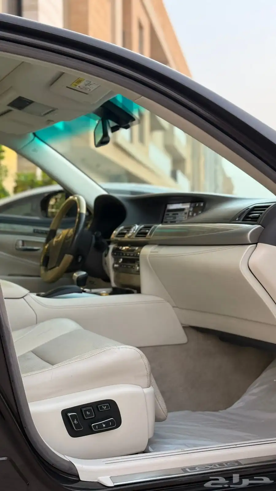 لكزس LS460 موديل 2015 نظيف جدا 18