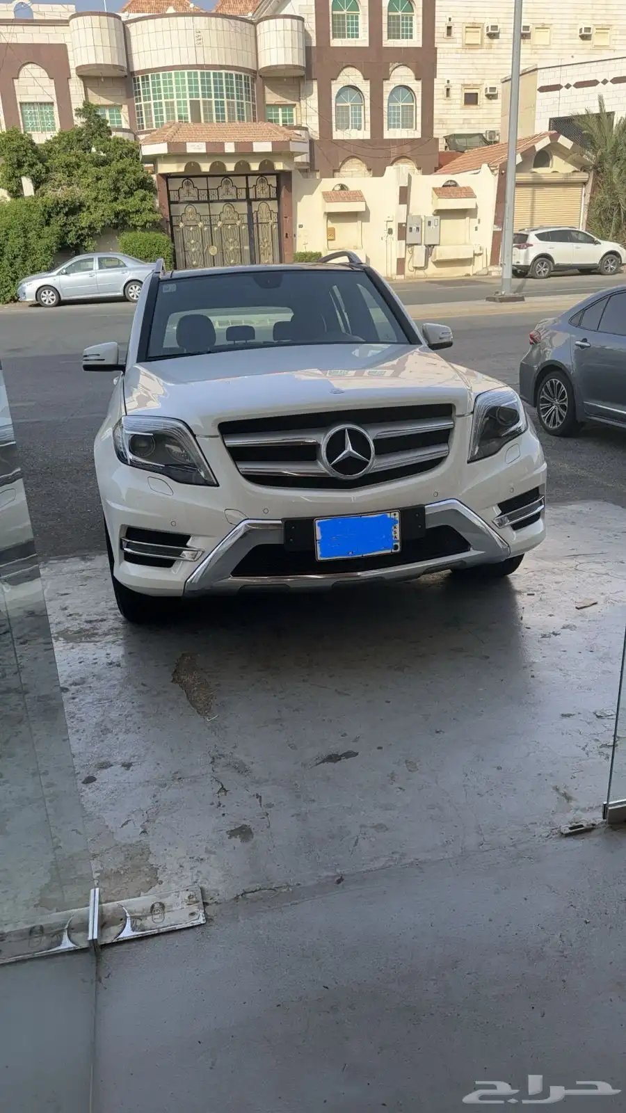 Mercedes GLK350 مرسيدس 1
