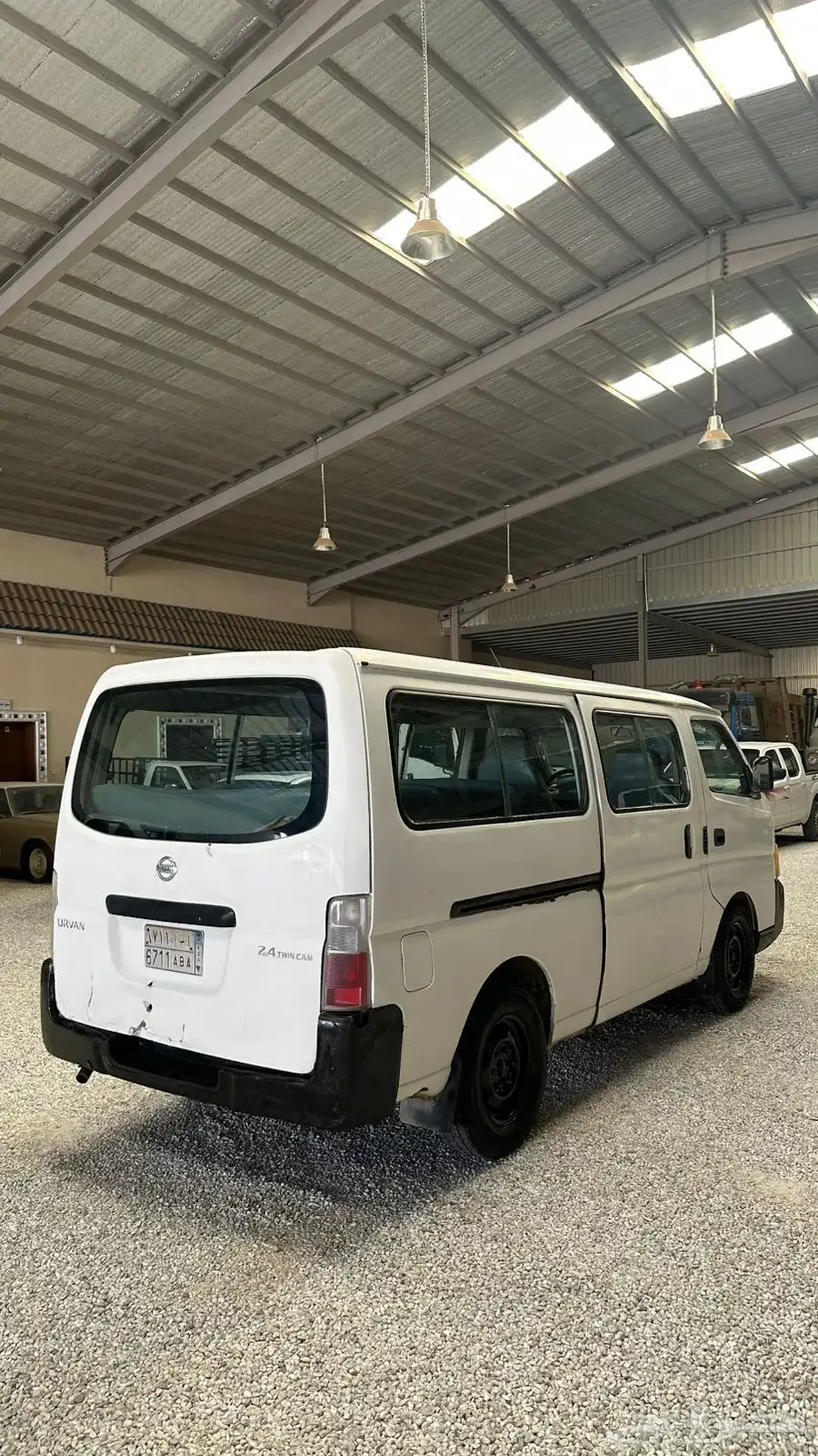 باص نيسان اورفان 3