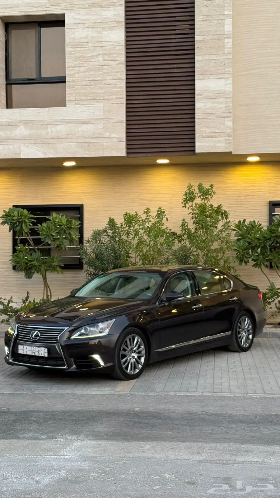 لكزس LS460 موديل 2015 نظيف جدا 1