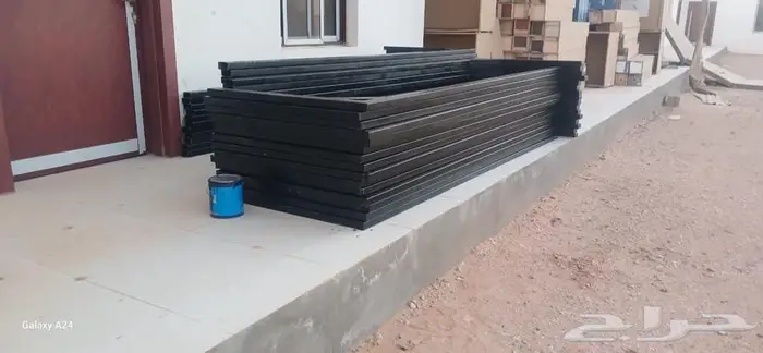 قوائم حديد لتثبيت الانارة او شراع 1