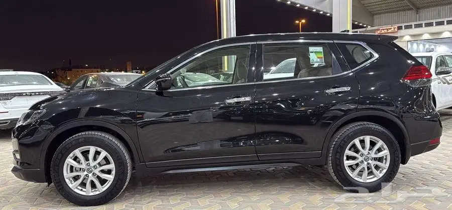 نيسان اكس تريل 5 مقاعد 2021 3