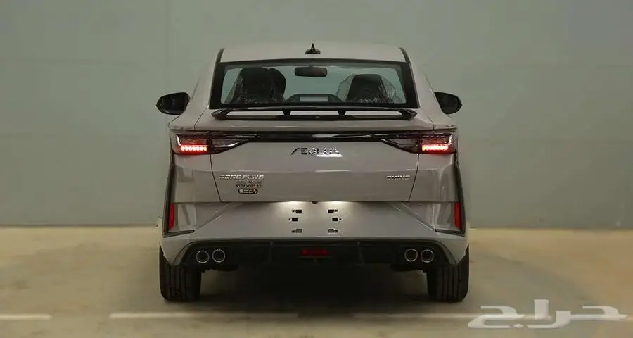 دونج فينج شاين E1 2025 بتصميم عصري وتقنيات متطورة 10