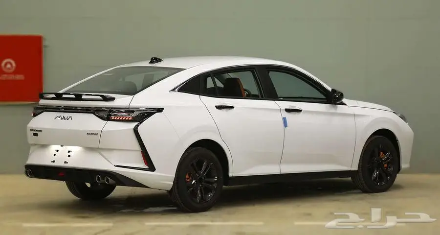 دونج فينج شاين E1 2025 بتصميم عصري وتقنيات متطورة 6