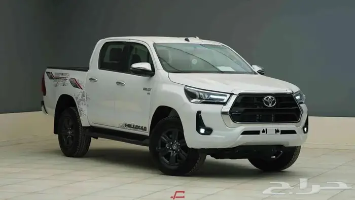 تويوتا هايلوكس غمارتين V6 بنزين خليجي 2025 0