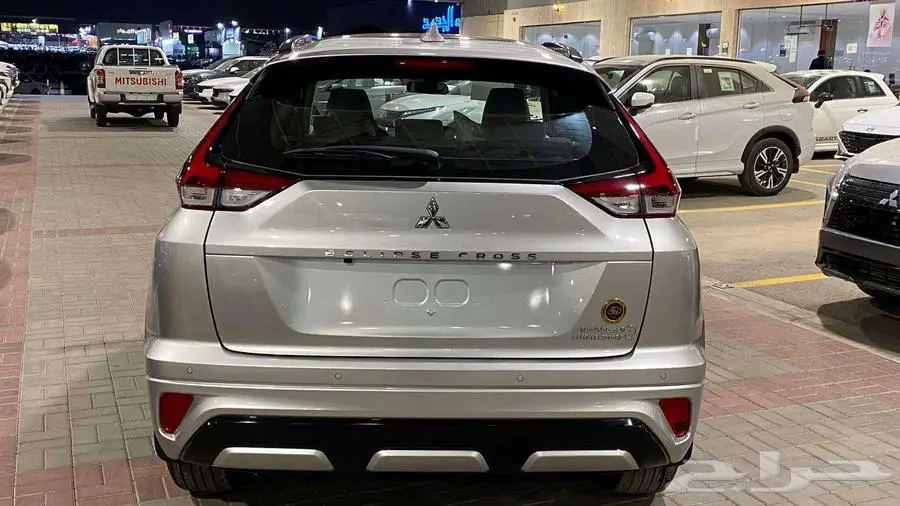 عرض خااص ميتسوبيشي اكليبس كروس نص فل موديل 2025 13