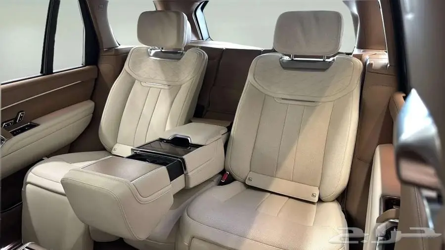 Range Rover LWB SV - 2024 - 615PS 8