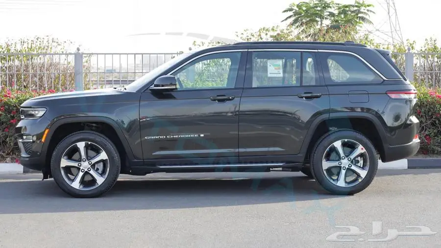 2025 JEEP GRAND CHEROKEE LIMITED PLUS LUXURY V6 3.6L GCC 41